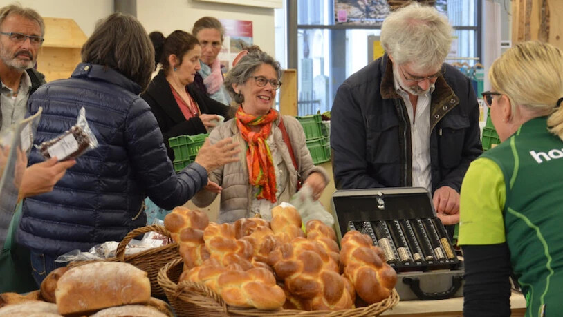 In der Markthalle Glarus herrscht für einmal noch mehr Betrieb als sonst.