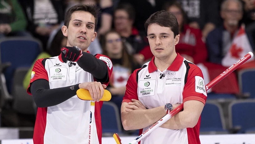 Skip Peter De Cruz (links) und Benoît Schwarz fanden im Match gegen Norwegen gute Lösungen