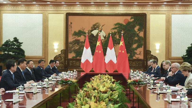 Die Häufigkeit der gegenseitigen Besuche befinde sich auf einem "historischen Höhepunkt", sagte Maurer im Anschluss an das Treffen mit Xi Jinping.