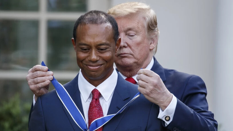 US-Präsident Donald Trump hat am Montag den Golfspieler Tiger Woods ausgezeichnet.