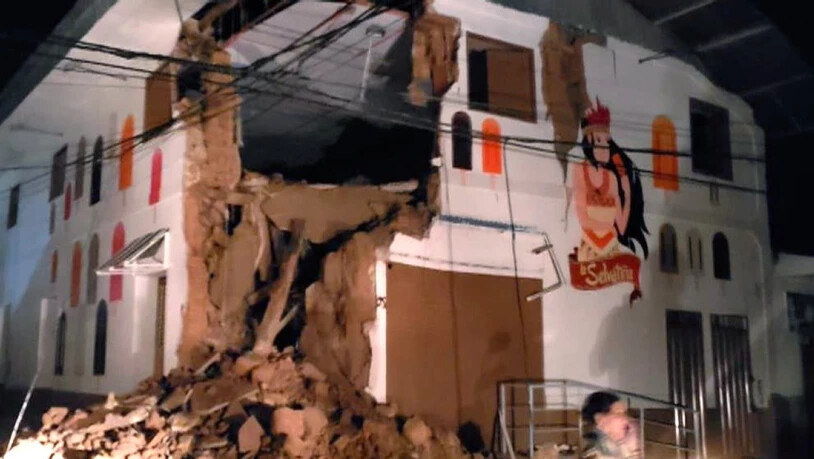 In der peruanischen Ortschaft Yurimaguas stürzte durch das Erdbeben die Ecke eines Hauses ein.