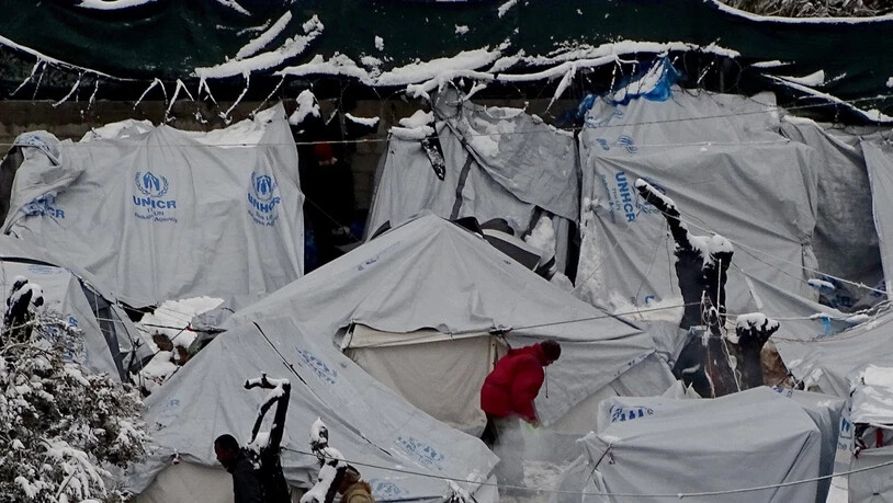 Sichere Fluchtwege statt vegetieren in überfüllten Lagern fordert die Schweizer Flüchtlingshilfe am Samstag am nationalen Flüchtlingstag. (Archivbild)