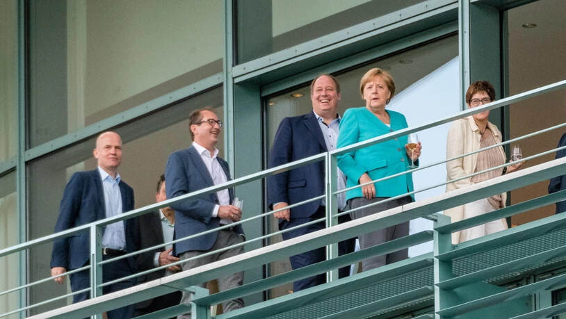 Die Spitzen der deutschen Regierungskoalition aus CSU, CDU und SPD vor der Sitzung im Kanzleramt in Berlin.