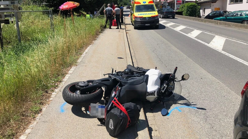 Ein 51-jähriger Motorradfahrer musste nach einem Selbstunfall schwer verletzt ins Spital eingeflogenwerden.