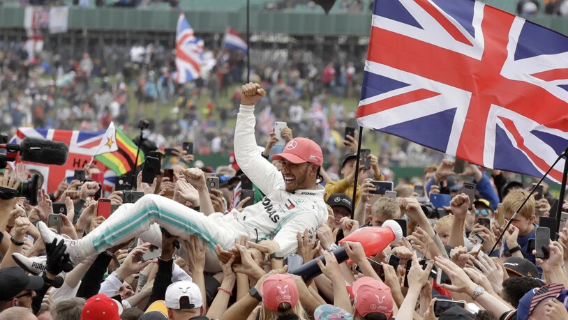 Lewis Hamilton genoss das Bad in der Menge