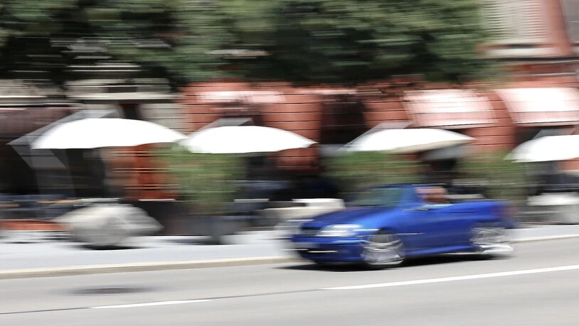 Speziell im Sommer veruschen Automachos, Leute zu beeindrucken.
