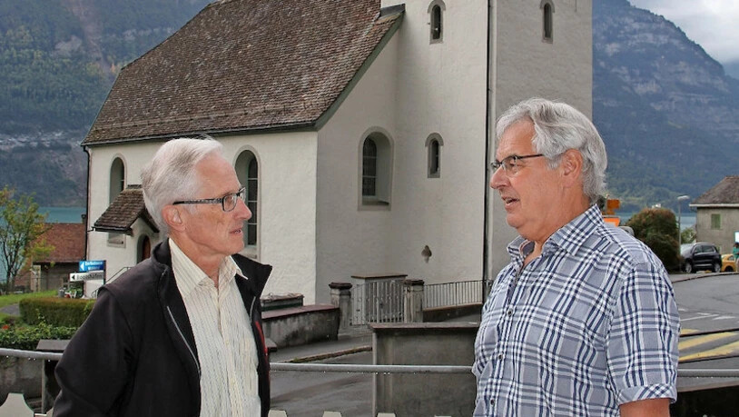 Sofort sanieren: Architekt Toni Schellenmann (links) und Kirchenratspräsident Walter Schnaub informieren über die Zukunft der Kirche Mühlehorn.