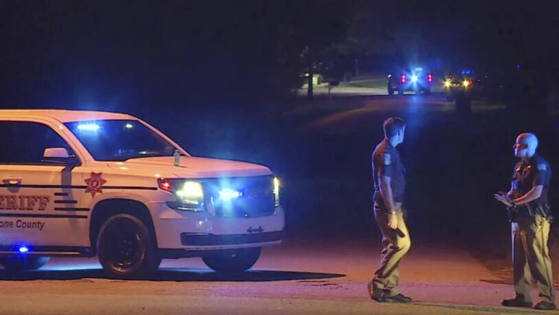 Im US-Bundesstaat Alabama hat ein 14-Jähriger fünf Mitglieder seiner Familie mit einer Pistole erschossen.