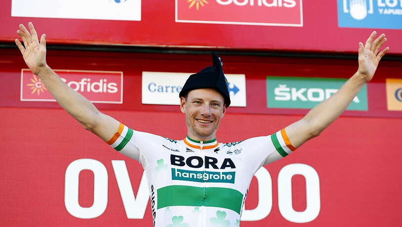 Irlands Meister Sam Bennett zelebriert in Oviedo seinen zweiten Vuelta-Etappensieg