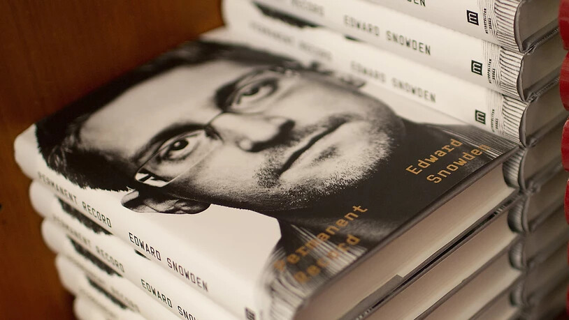 Whistleblower Edward Snowden hat wegen der Veröffentlichung seiner Memoiren eine Klage der US-Regierung am Hals.