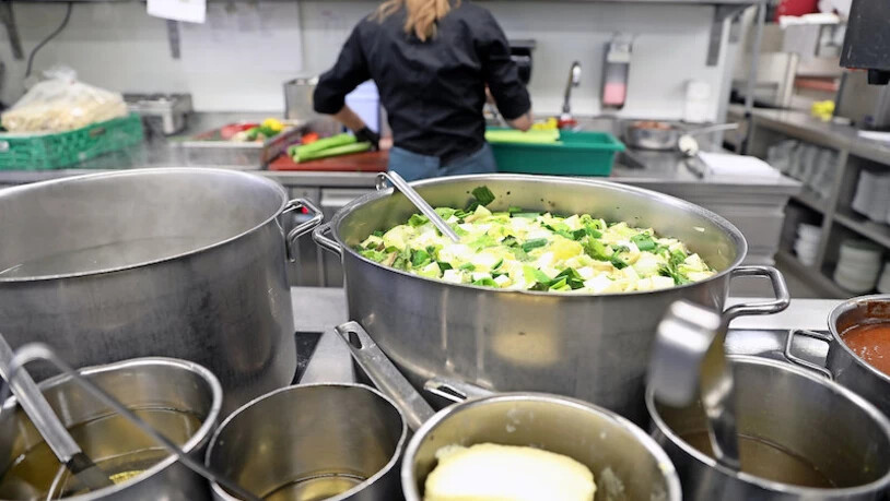 Unzufrieden: Die Gastronomie hat aufgrund der Stellenmelde-Pflicht einen grossen Mehraufwand ohne konkreten Nutzen.Bild Philipp Baer
