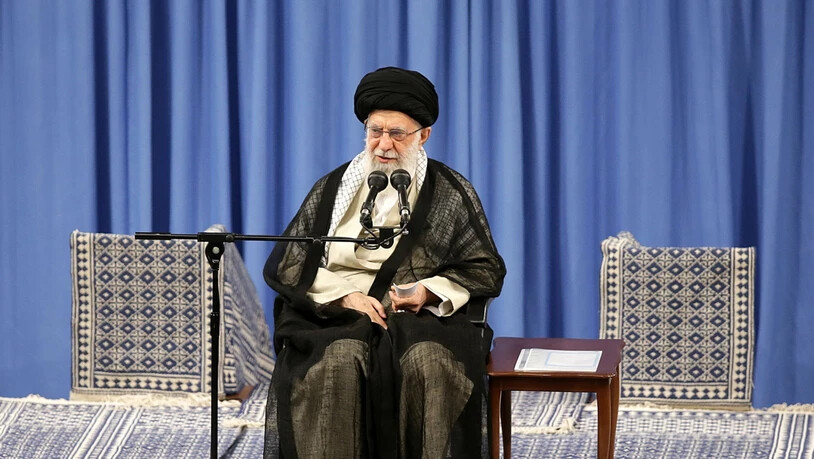 Feinde wollten Zwietracht säen, doch sie seien gescheitert und ihre Strategie werde unwirksam bleiben, schrieb Chamenei am Montag im Kurzbotschaftendienst Twitter. Er nahm Bezug auf die Spannungen im Irak. (Archivbild)