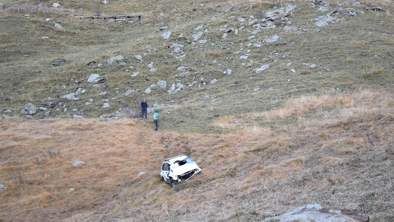 Die Autofahrerin wurde mit mittelschweren Verletzungen ins Kantonsspital Graubünden geflogen.