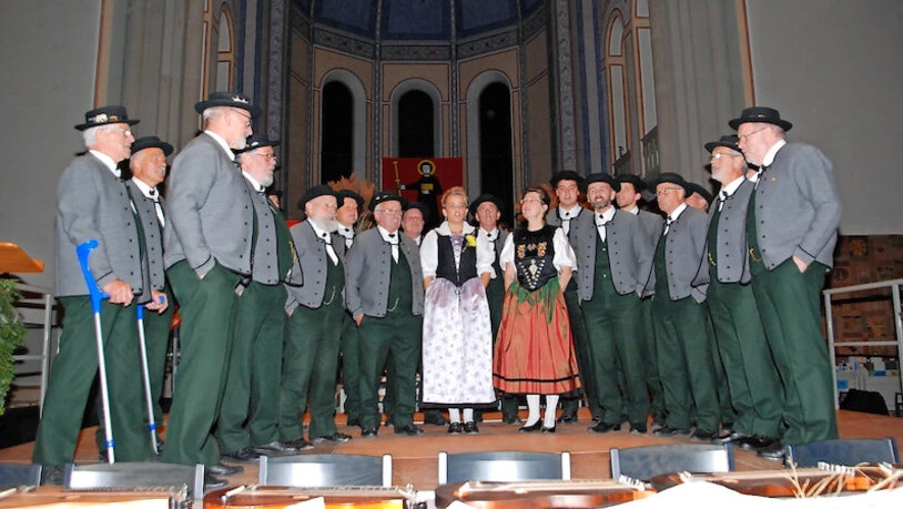 Der Jodelklub Glärnisch sorgt in der Stadtkirche in Glarus mit seinen Klängen bei manchem Besucher für Hühnerhaut.