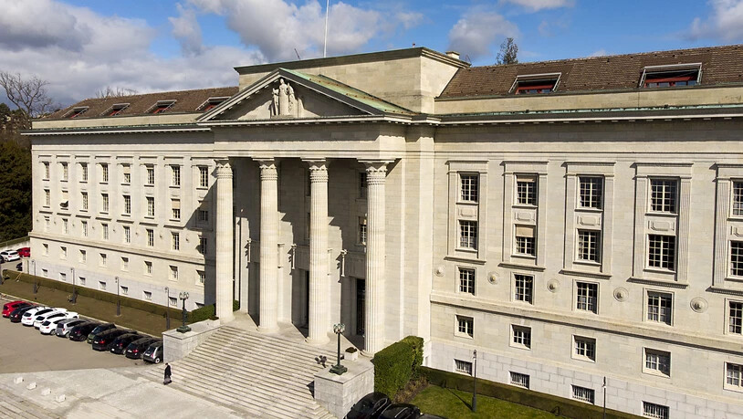 Das Bundesgericht in Lausanne hat die Genfer Justiz angewiesen, im Fall von homophoben Beschimpfungen gegen einen Serviceangestellten zu ermitteln. (Archivbild)