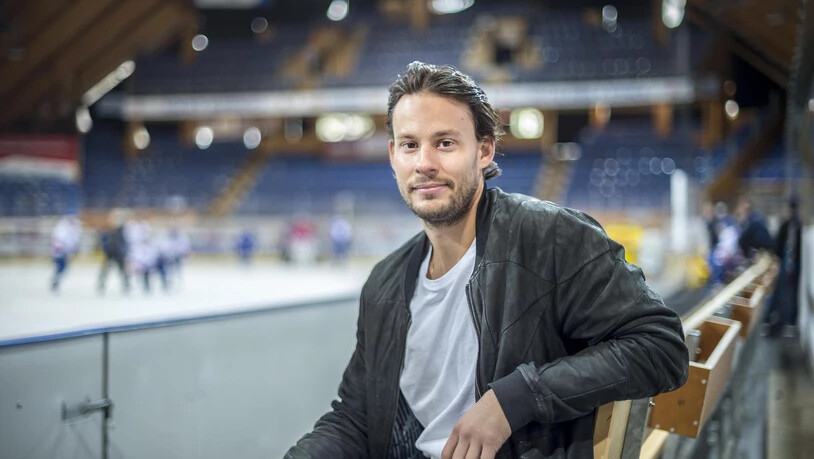 Lukas Stoop fühlt sich im Davoser Eisstadion wohl.