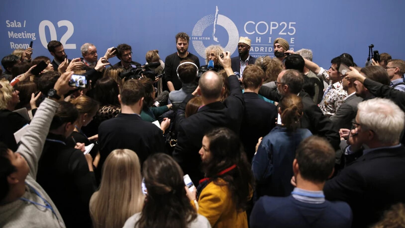 Ein Briefing am Samstag an der Klimakonferenz in Madrid. Am Samstagvormittag wurden neue Textentwürfe veröffentlicht. Diese provozierten einen Aufschrei bei Umweltschützern und Entwicklungshelfern.