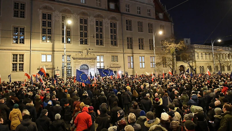 Auch in Danzig gingen viele Menschen auf die Strasse, um gegen die Justizreform der polnischen Regierungspartei PiS zu protestieren.