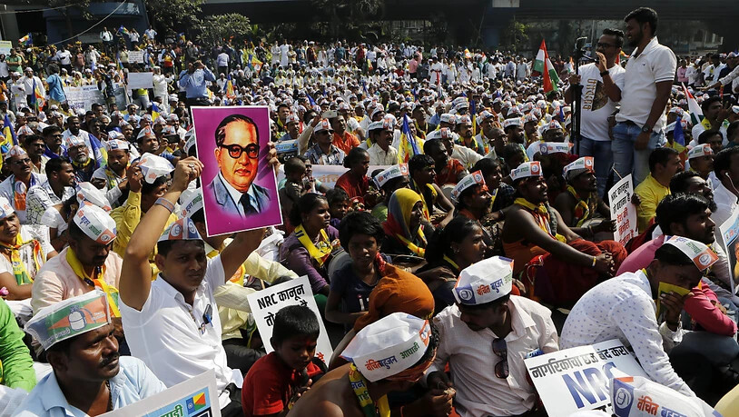 Wie in andern indischen Städten protestierten am Donnerstag auch in Mumbai viele Menschen gegen das umstrittene neue Einbürgerungsgesetz.