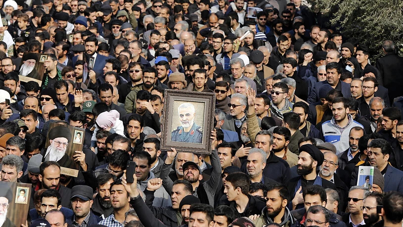 Trauerkundgebung für den getöteten General Ghassem Soleimani in Teheran.