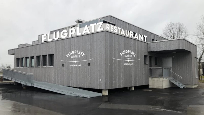Viel Platz: In dem modernen, neuen Restaurant können auch Versammlungen, Sitzungen und Seminare durchgeführt werden.