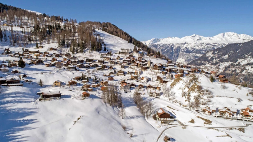 In einer Umfrage von Graubünden Ferien wurde Tschiertschen zum schönsten Bündner Bergdorf gewählt.