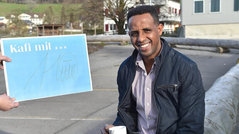 Überglücklich: Huruy Gherezghiger hat in der Schweiz alles, was er sich je erträumt hat.Bild Markus Timo Rüegg