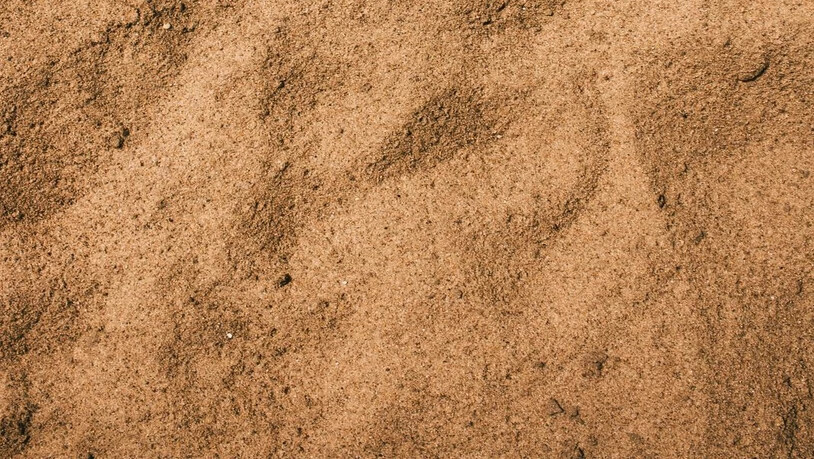 In Glarus findet man einige Sachen mit dem Namen Sand.