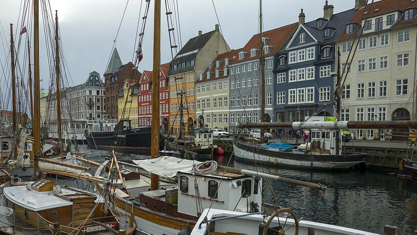 Wer bei Hotelplan für die nächsten Wochen eine Pauschalreise gebucht hat - zum Beispiel eine Städtereise nach Kopenhagen - gebucht hat, kann diese kostenlos annulieren. (KEYSTONE/Georgios Kefalas)