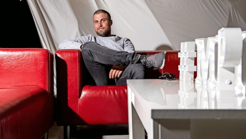 Der Sport rückt in den Hintergrund: Snowboarder Kaspar Flütsch schaut auf eine Karriere mit Hochs und Tiefs zurück. Bild Philipp Baer