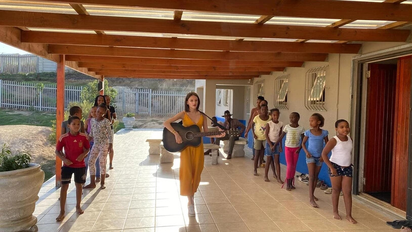 Salome Valaulta will mit ihrem eigenen Song Kinder in Südafrika helfen.