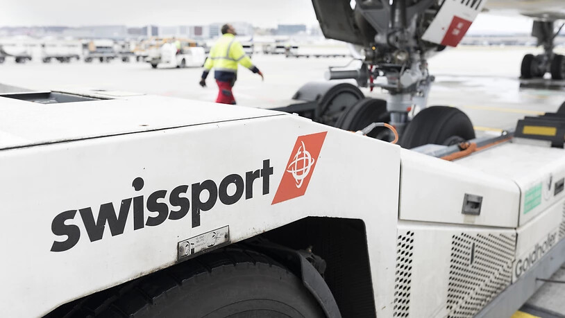 Das Parlament hat der gesetzlichen Grundlage zugestimmt, um auch flugnahe Betriebe wie beispielsweise Swissport in der Corona-Notlage unterstützen zu können. (Archivbild)