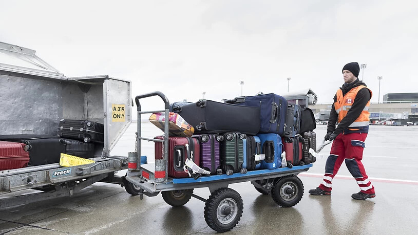 Der Flughafendienstleister Swissport leidet unter den Folgen der Corona-Pandemie. In Belgien schickt das Unternehmen zwei Tochtergesellschaften in Insolvenz.(Archivbild)