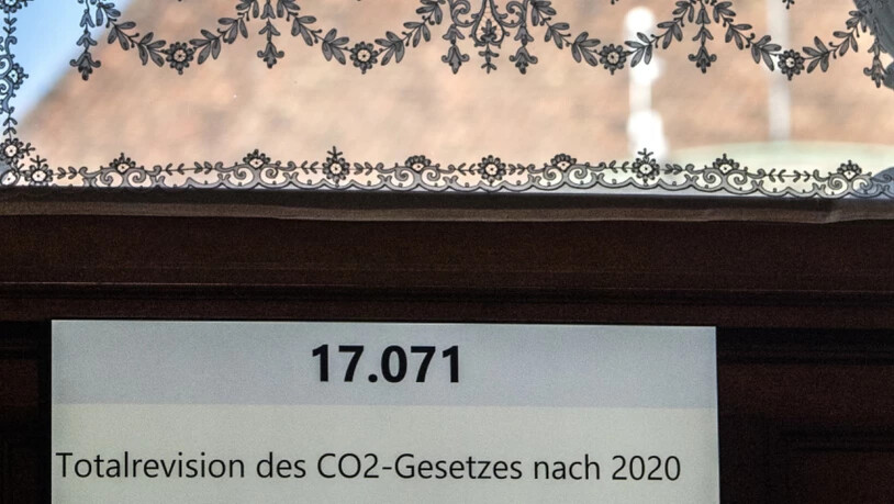 Die grosse Kammer hat bei der zweiten Beratung des CO2-Gesetzes ihren Entscheid vom Dezember 2018 korrigiert. Die Umsetzung des Pariser Klimaabkommens ist nun mehrheitsfähig. (Archivbild)