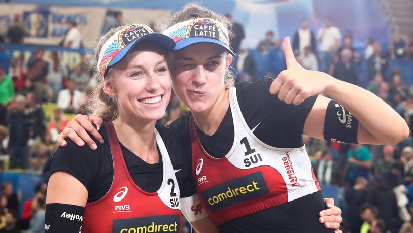 Zuversichtlich, dass die Turnierpause eine Chance bietet: Nina Betschart (li.) und Tanja Hüberli