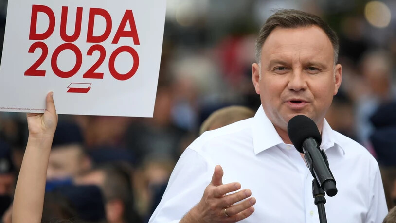 Der polnische Staatspräsident Andrzej Duda will eine Initiative gegen die Gleichstellung homosexueller Paare lancieren. (Archivbild)