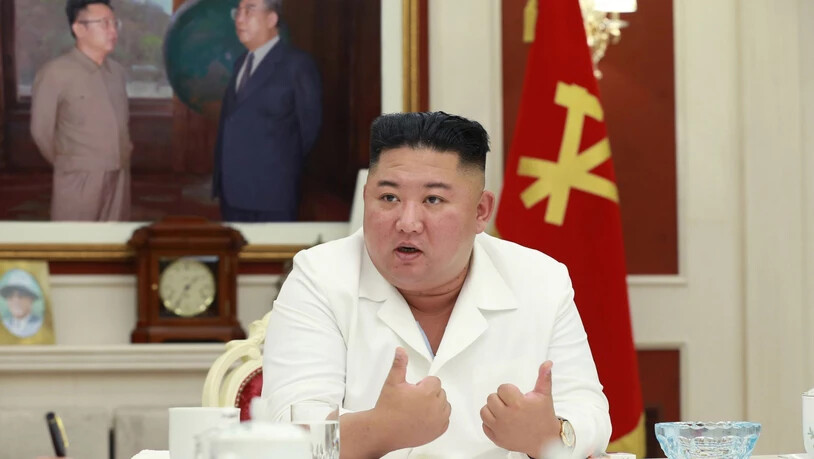 HANDOUT - Von der staatlichen nordkoreanischen Nachrichtenagentur KCNA zur Verfügung gestelltes Foto von Machthaber Kim Jong Un. Foto: -/KCNA/dpa - ACHTUNG: Nur zur redaktionellen Verwendung im Zusammenhang mit der aktuellen Berichterstattung und nur mit…
