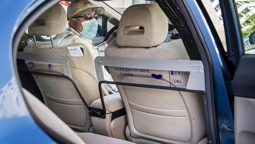Die Corona-Pandemie hat beim US-Fahrdienst-Vermittler Uber tiefe Spuren hinterlassen. (Archivbild)