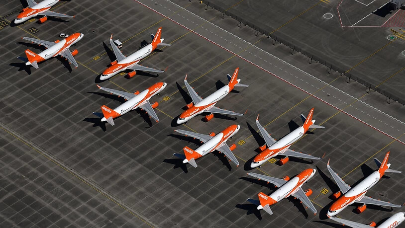 Easyjet verschafft sich mit Verkauf von Flugzeugen finanziell Luft. (Archivbild)