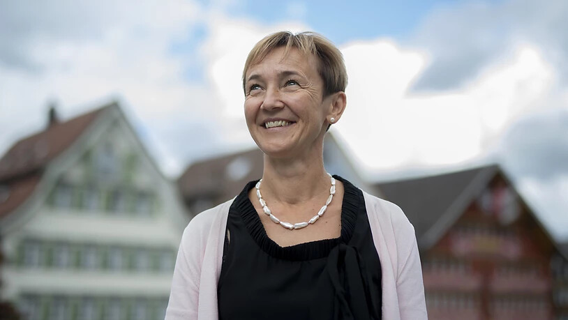 Die neue Innerrhoder Regierungsrätin Monika Rüegg Bless am Sonntag nach der Wahl.