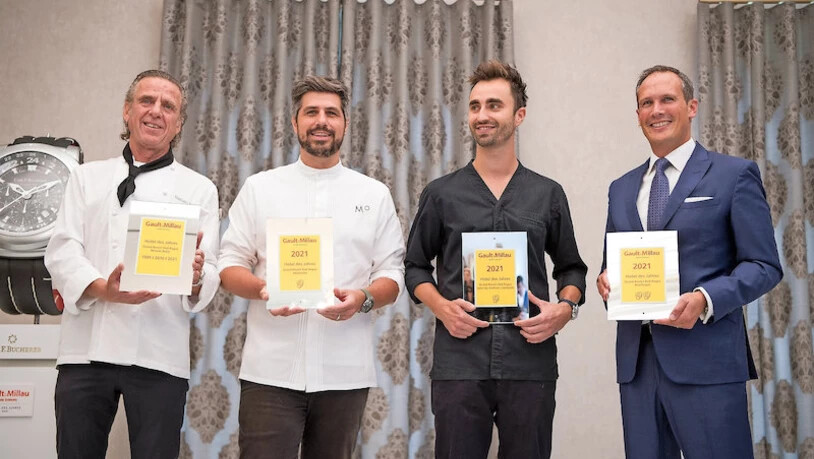 Drei Chefs und ein Direktor: Oberster Koch Renato Wüst, Sven Wassmer, Silvio Germann und Marco Zanolari (von links). 