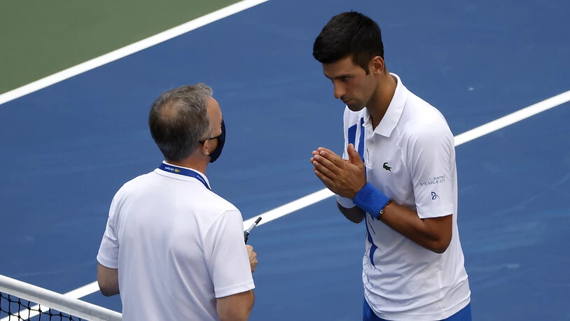 Djokovic versucht das Schiedsrichter-Gremium milde zu stimmen - vergeblich