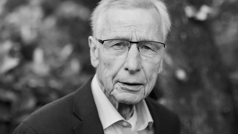 ARCHIV - Wolfgang Clement, ehemaliger Bundesminister für Wirtschaft und Arbeit und ehemaliger Ministerpräsident von Nordrhein-Westfalen, wurde 80 Jahre alt. Foto: Rolf Vennenbernd/dpa