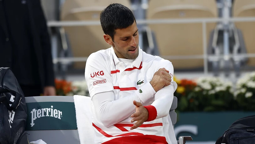Etwas Sorgen mit dem Arm, doch dann eine klare Leistungssteigerung: Novak Djokovic steht am French Open im Halbfinal