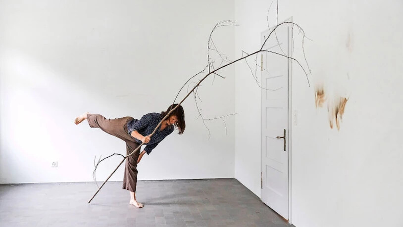 Artist in residence: Die Solothurner Künstlerin Aline Stalder zeigt im Atelier in Nairs dem Publikum ihre Kunst.