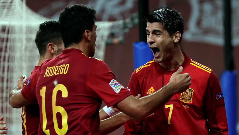 1:0-Torschütze Alvaro Morata (rechts) und die Spanier überrollen Deutschland