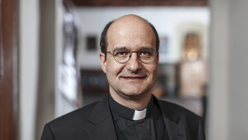 Martin Grichting, Generalvikar des Bistums Chur, sieht sich nach der Nichtwahl eines neuen Churer Bischofs mit einer Rücktrittsforderung konfrontiert.