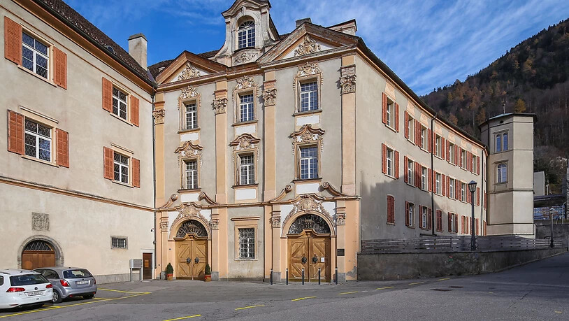 Im bischöflichen Schloss in Chur hätte der neue Bischof gewählt werden sollen. Aber es kam zu keiner Wahl. Das erfüllt die Schweizer Bischöfe mit Sorge.