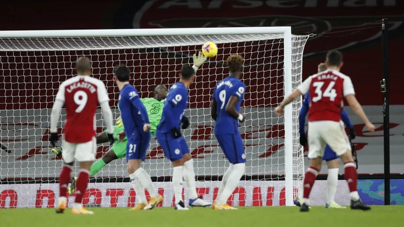 Der Freistoss passt: Granit Xhaka erzielt kurz vor der Pause das 2:0 für Arsenal