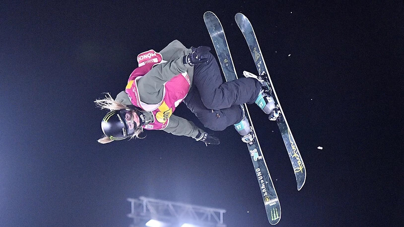 Giulia Tanno fliegt beim Nacht-Event in Kreischberg dem Sieg entgegen